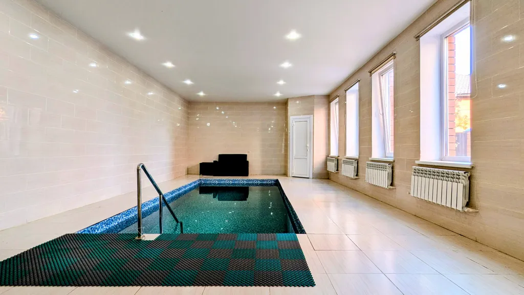 Коттедж 8-комнатный Дом — аренда посуточно в Казань