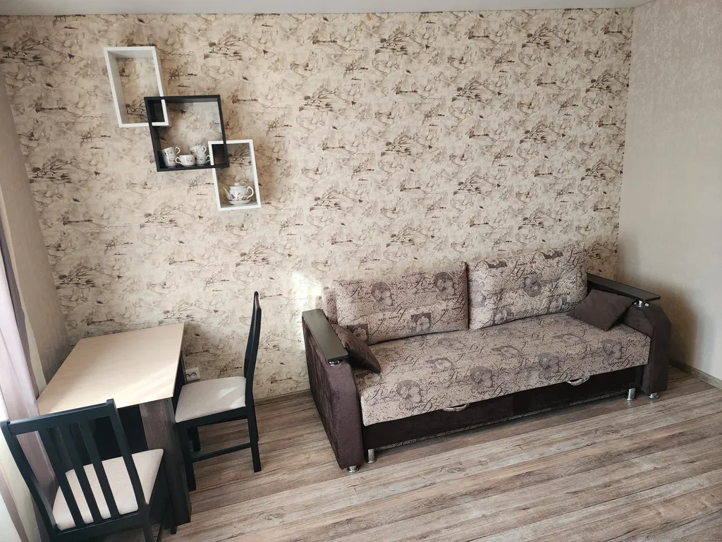 Уютная студия с видом на озеро рядом с вокзалом