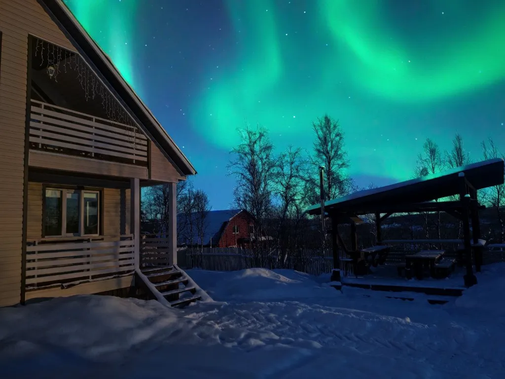 Коттедж Дом с баней — аренда посуточно в Кола