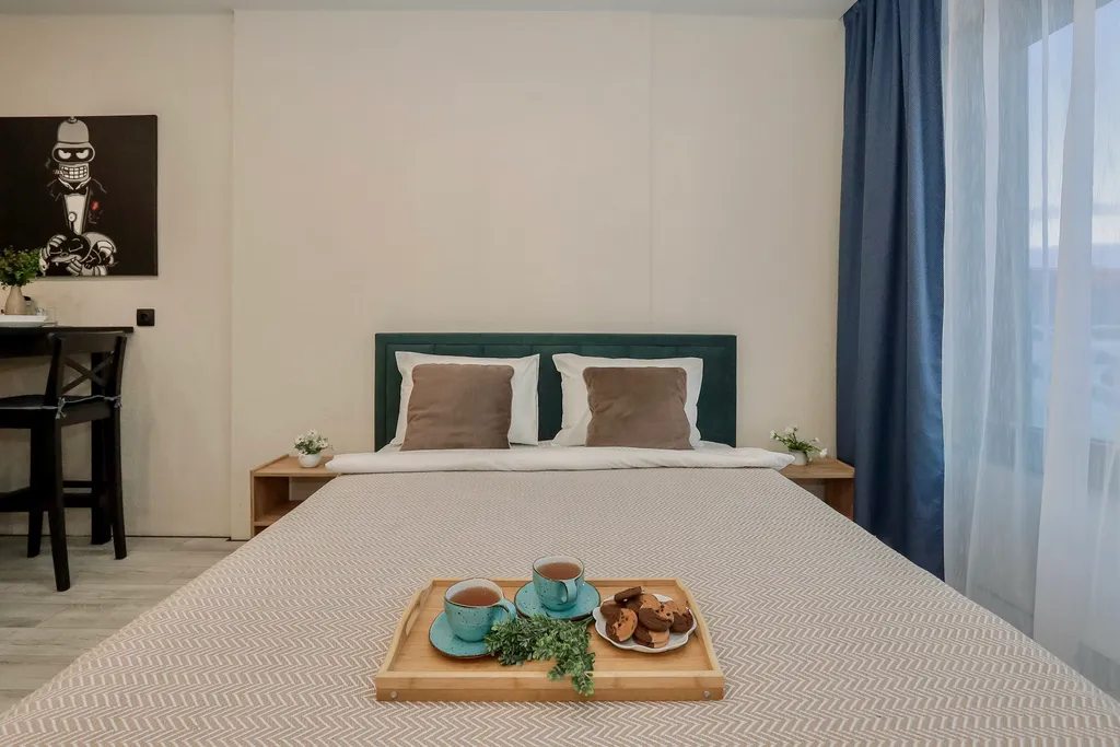 Студия c дизaйнерским интерьеpом