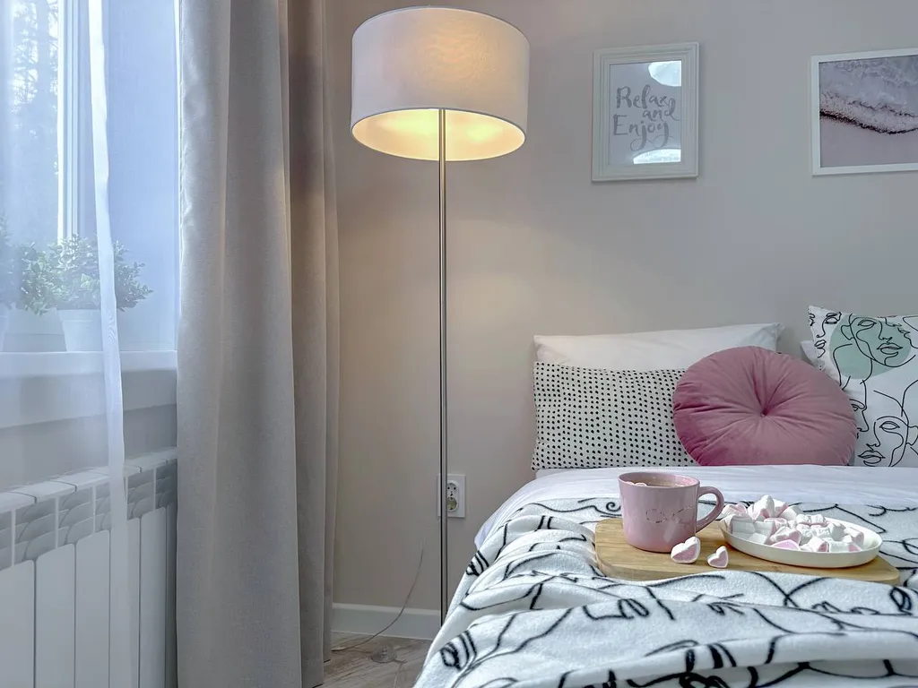 Квартира комфорт рядом с НГУ с видом на лес