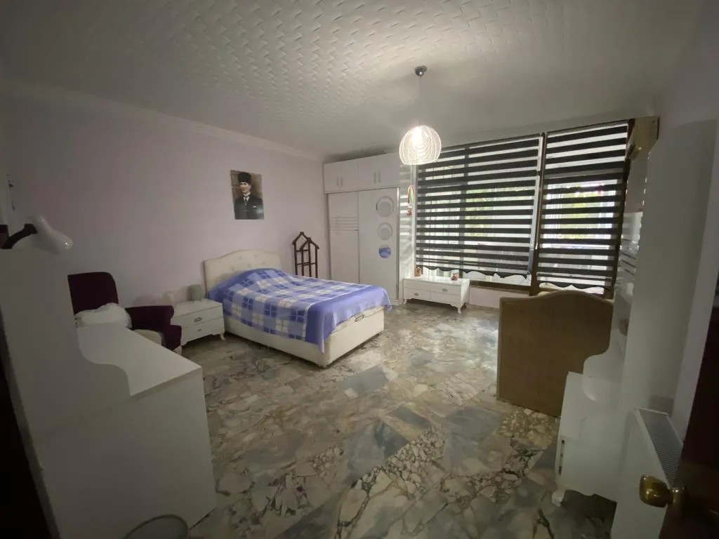 Мерсин Мезитли 3+1 дуплекс дом на берегу моря