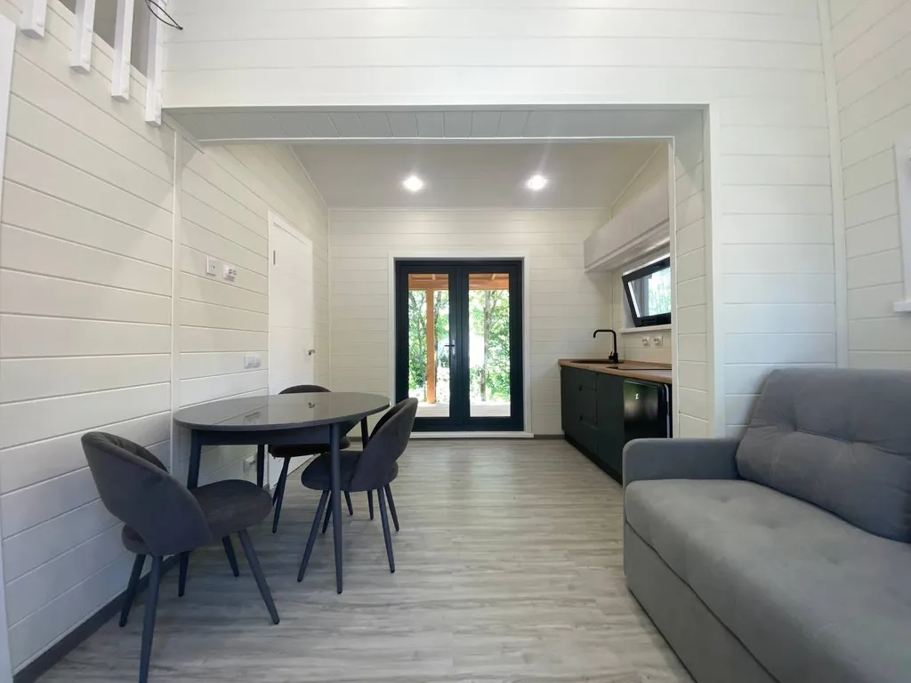 Классный 4-местный домик в 1 километре от Сити-Молла