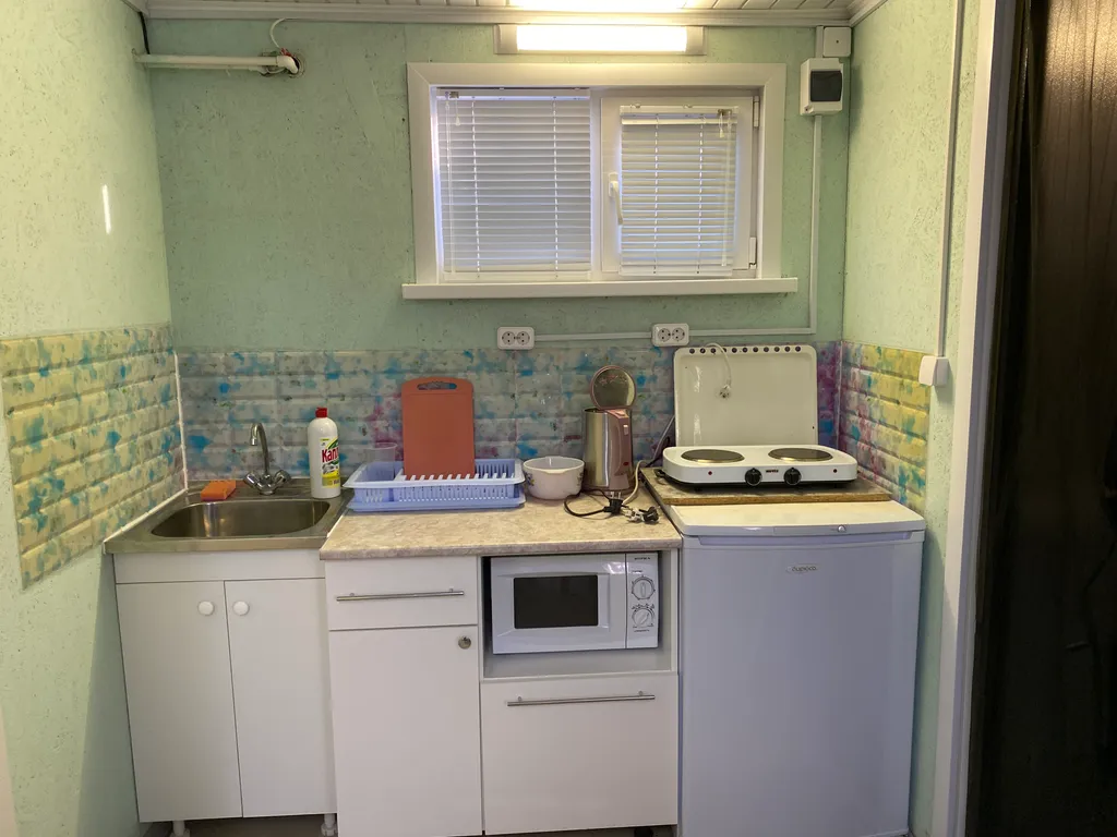 Домик у озера