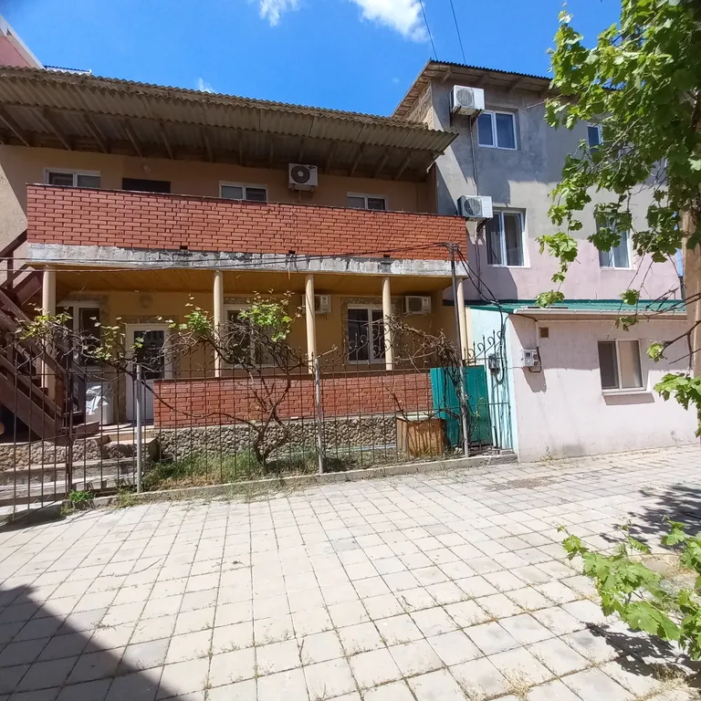 Квартира в 100 м от моря и в 10 шагах от морского залива!