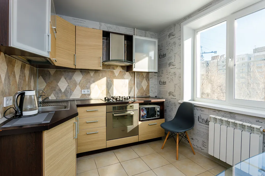 Рядом краевая больница. Центр города