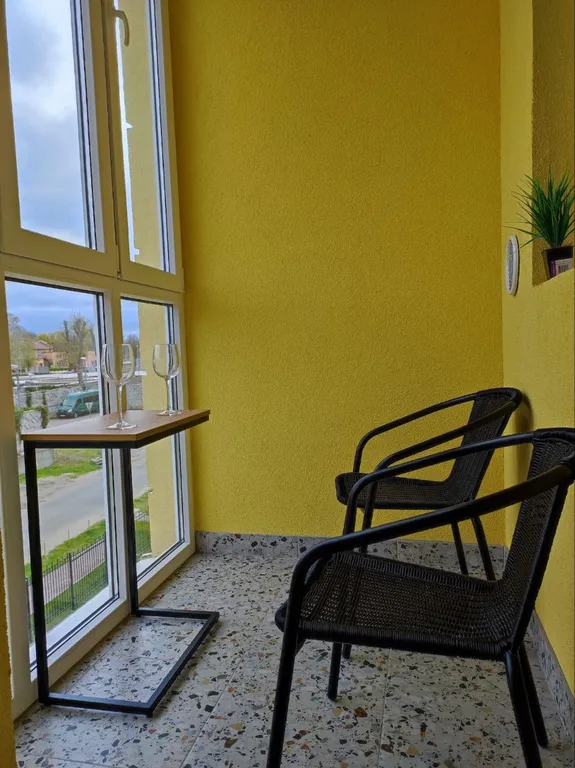 "Море и Брют" стильная квартира рядом с морем