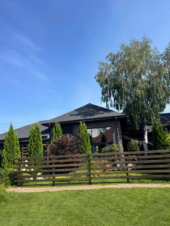 Новый дом с подогреваемым бассейном и сауной