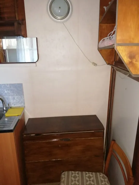 Уютный домик с террасой и видом на море, душ и туалет в помещении