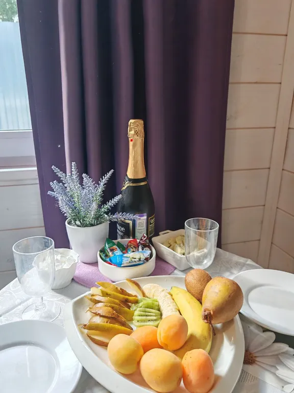 Дача на озере с баней и чаном