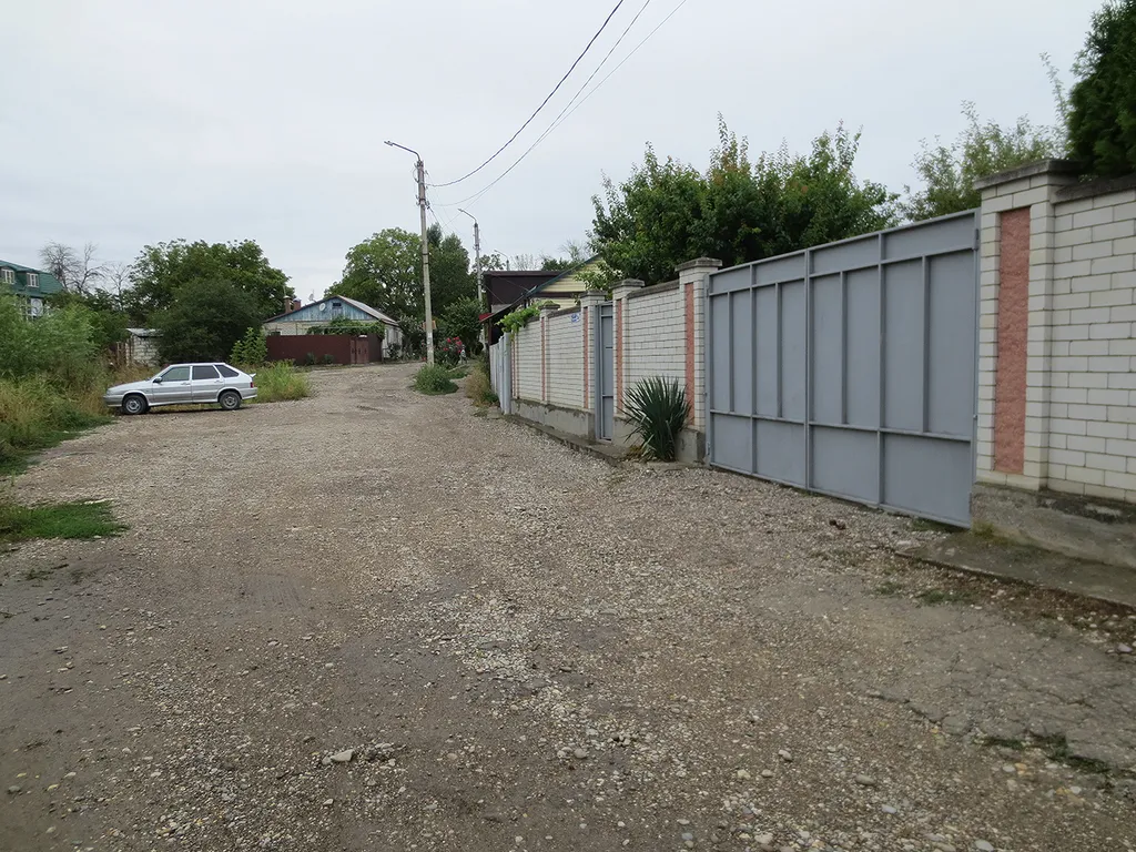 Коттедж Уютный дом с двумя спальнями в центре города — Ессентуки