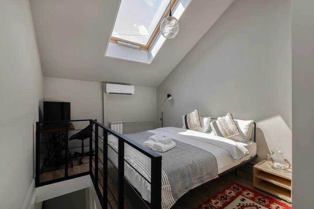 Квартира Квартира Уютная студия у метро. Заезд бесконтактно. Отчётные документы — Москва