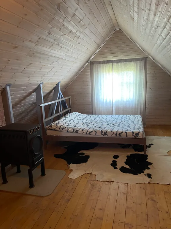 Дом с баней на берегу реки Волга с большой территорией