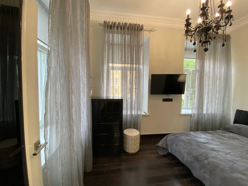 Дизайнерская квартира в центре с видом на храм