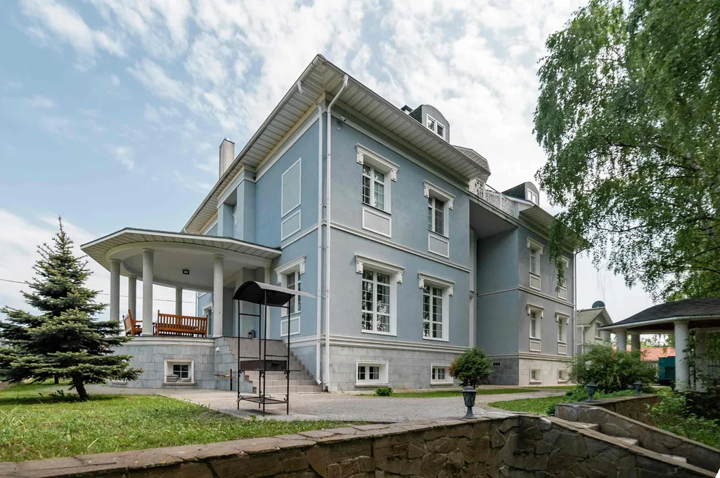 10-комнатный Дом