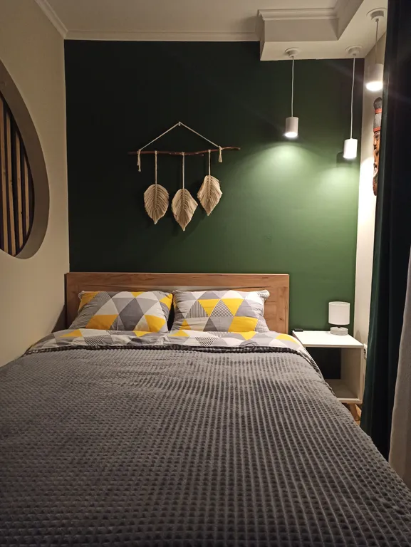 Квартира с отдельным входом и личным гаражом