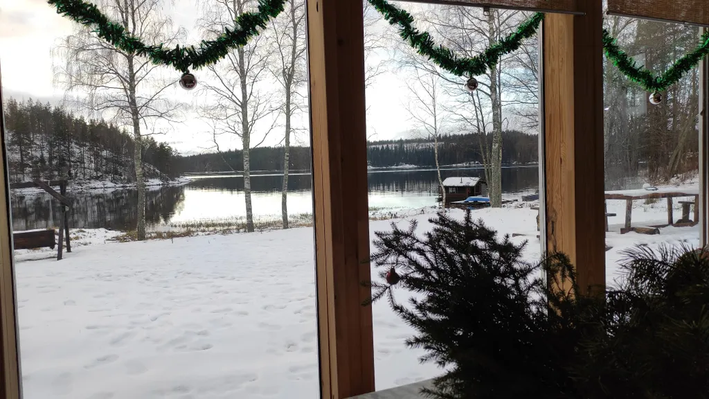 Солнечный с дровяной сауной