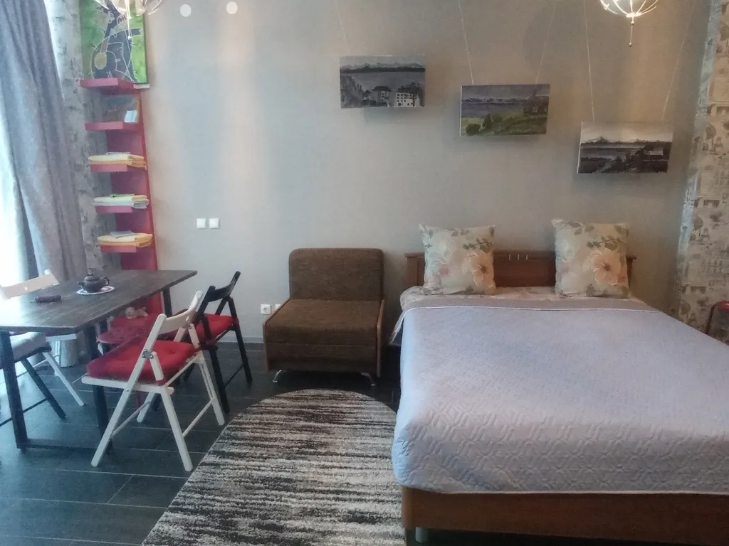 Студия - лофт с панорамным видом в центре Листвянки