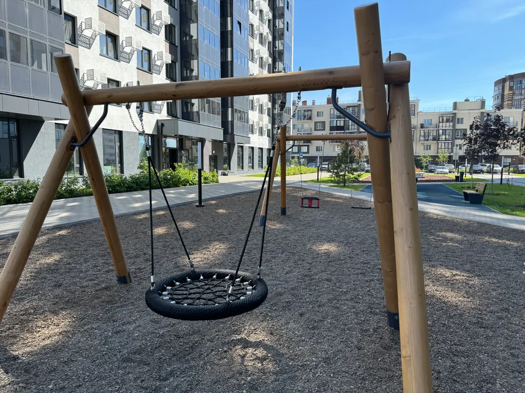 Новая евродвушка с закрытой территорией и двором-парком