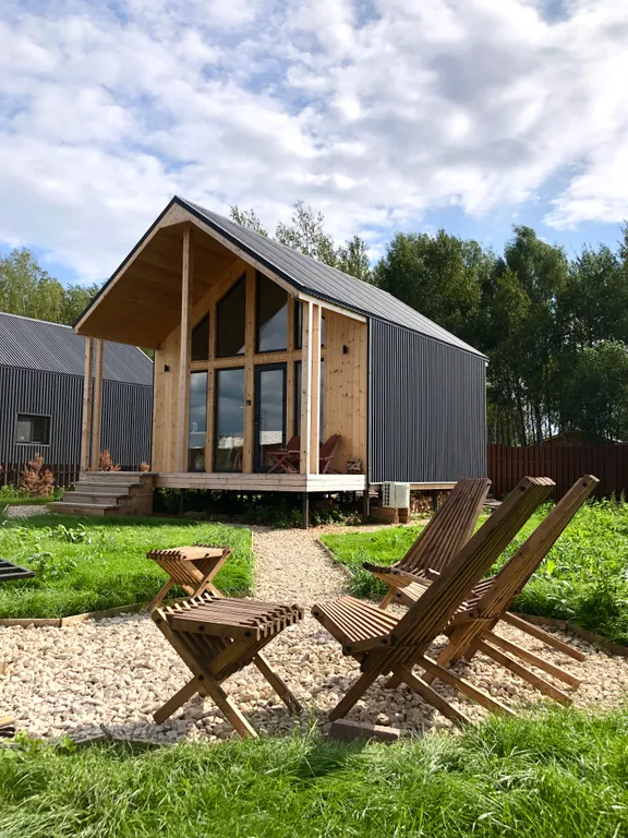 Дом с сауной у пруда