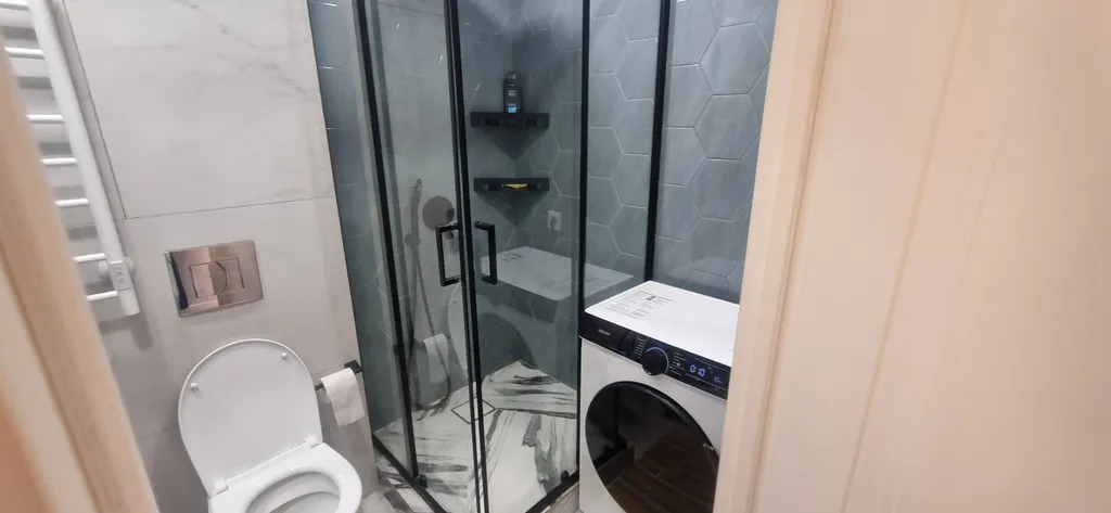 Прекрасная не большая квартира с дизайнерским ремонтом в центре