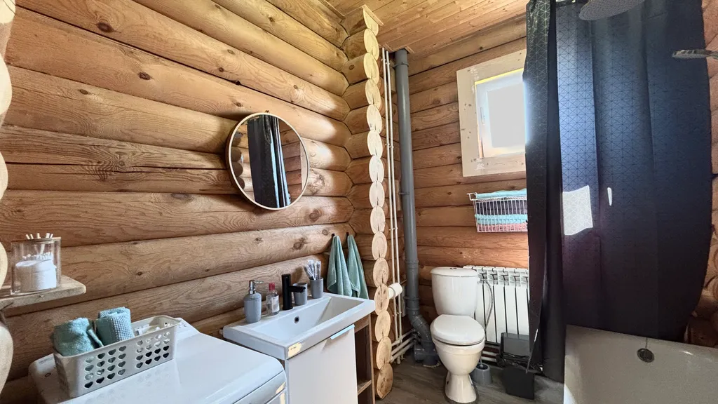 Абсолютно новый чистый коттедж с чаном для большой компании