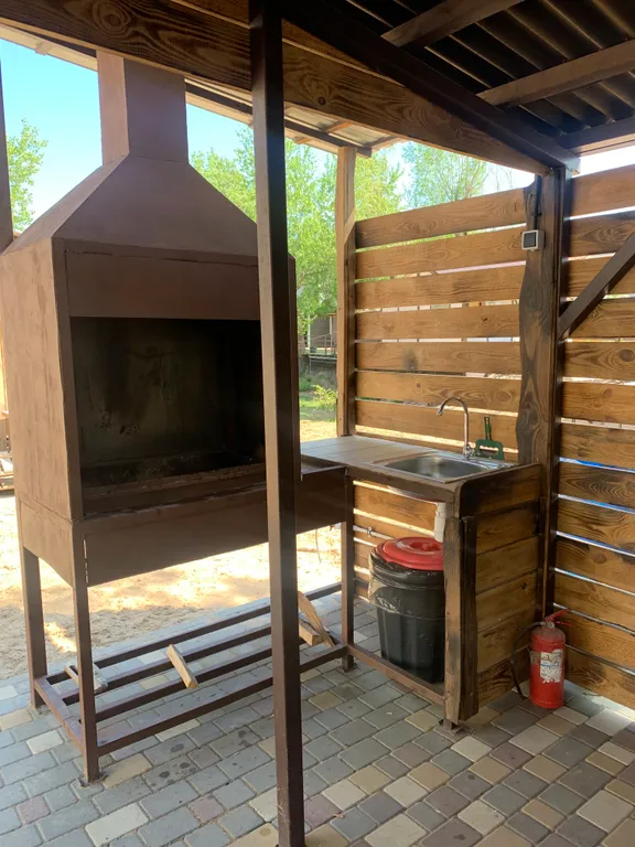 Уютный дом с камином