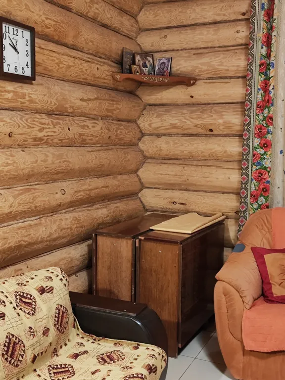 Теплый дом в русской деревне