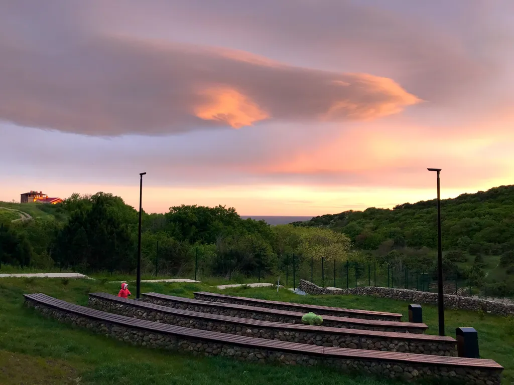 Апартаменты Санрайз с видом на море, лес и горы