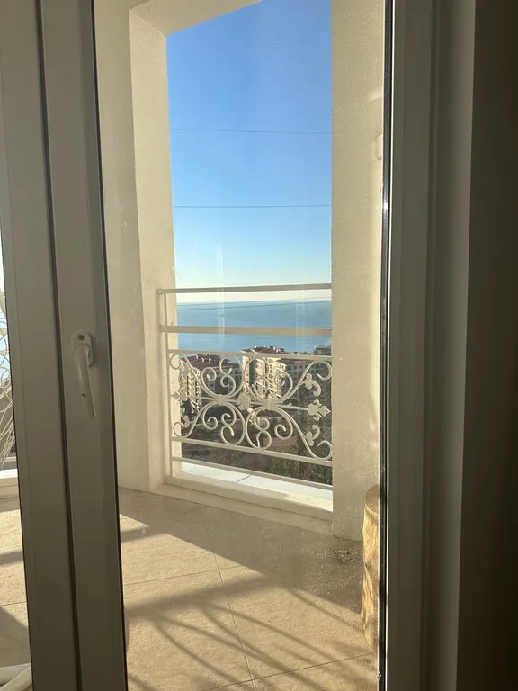 Уютная квартира с тремя спальнями с видом на море