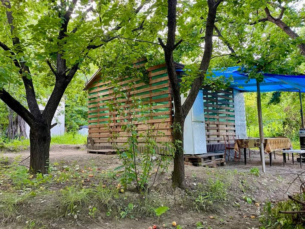 Коттедж Дом в саду Дорголи — Чирката