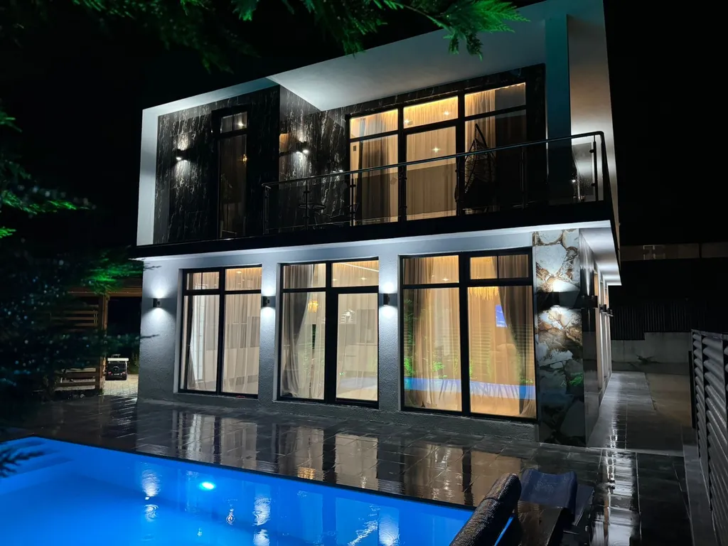 Коттедж Дом с баней и теплым бассейном — аренда посуточно в Черешня