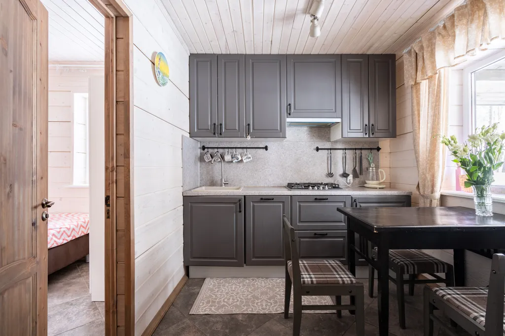 Коттедж Пятиместный коттедж в сосновом лесу — Лебяжье