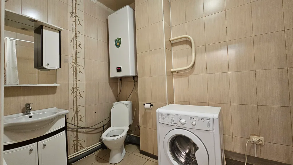 Квартира Квартира Просторная 3-комнатная в центре рядом с красивым парком — Екатеринбург