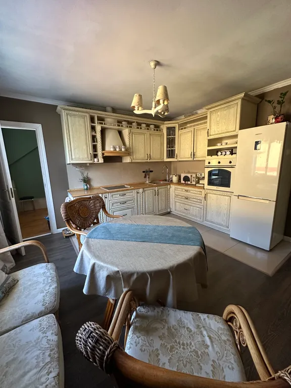 Коттедж Таунхаус с зоной отдыха и мангалом у парка — Калининград