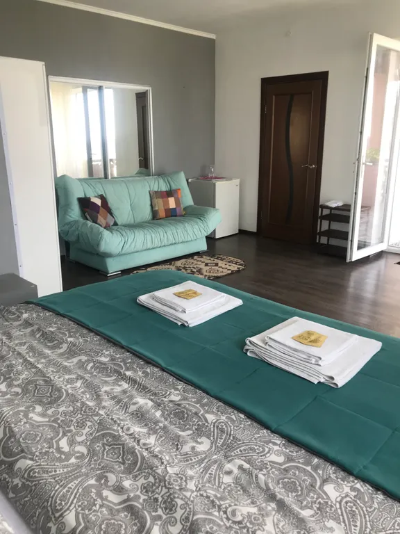 Двухкомнатные апартаменты с видом на море