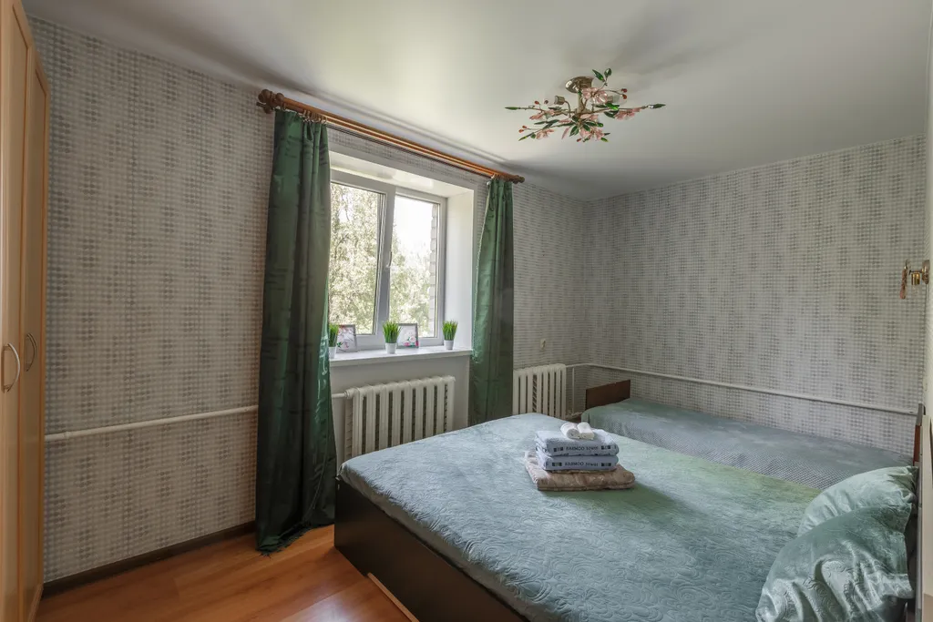 Двухкомнатная квартира в 2х остановках от центра города