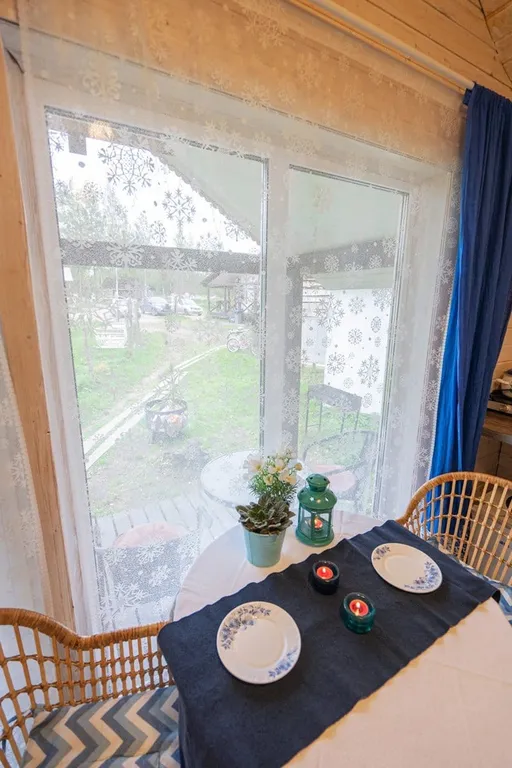 Коттедж Домик Васильковый для двоих в лесу — Тосно