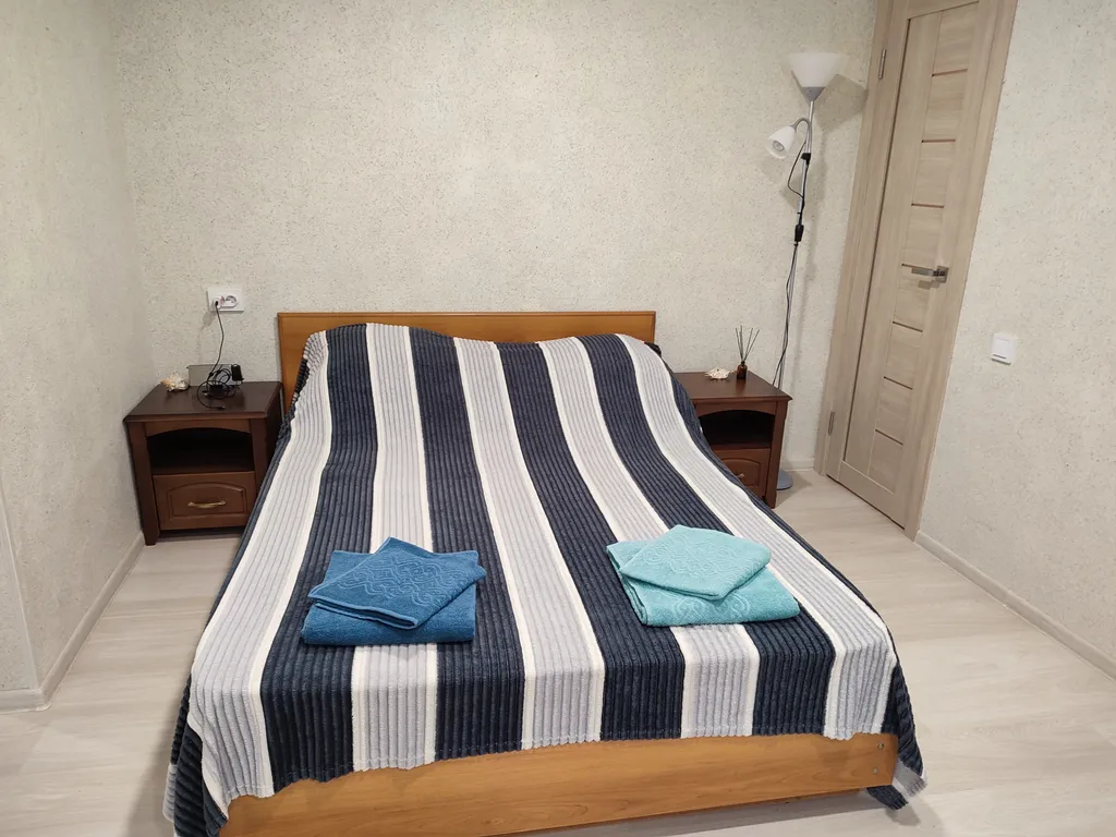 Серебряная Уютная квартира — аренда посуточно в Иваново