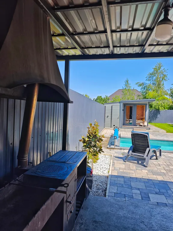 Коттедж Вилла Кокос - частный дом, бассейн с подогревом, баня — Елизаветинская