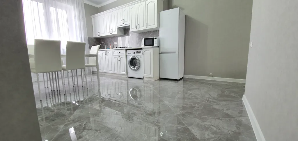 Светлые апартаменты в центре Витязево