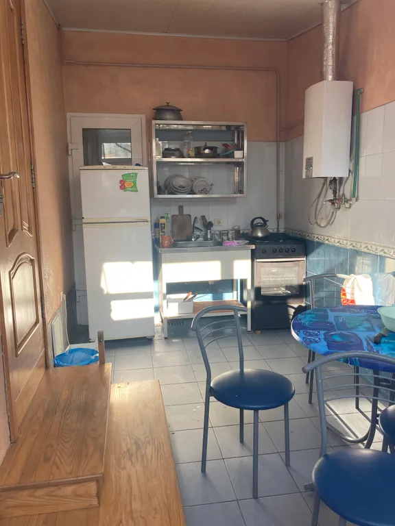 Отдельный дом в центре с двориком и паркоместом