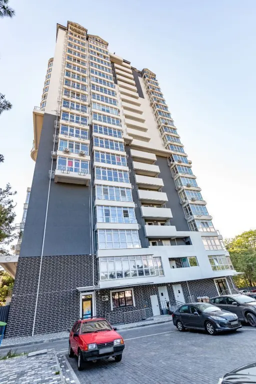 2-комнатная квартира с террасой и красивым видом