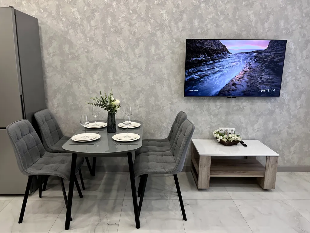 Просторная квартира со стильным интерьером и уютной атмосферой