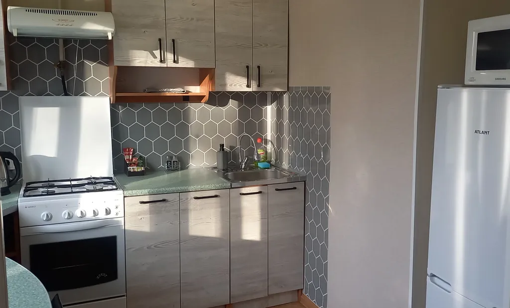 Самый центр, второй этаж, большая парковка