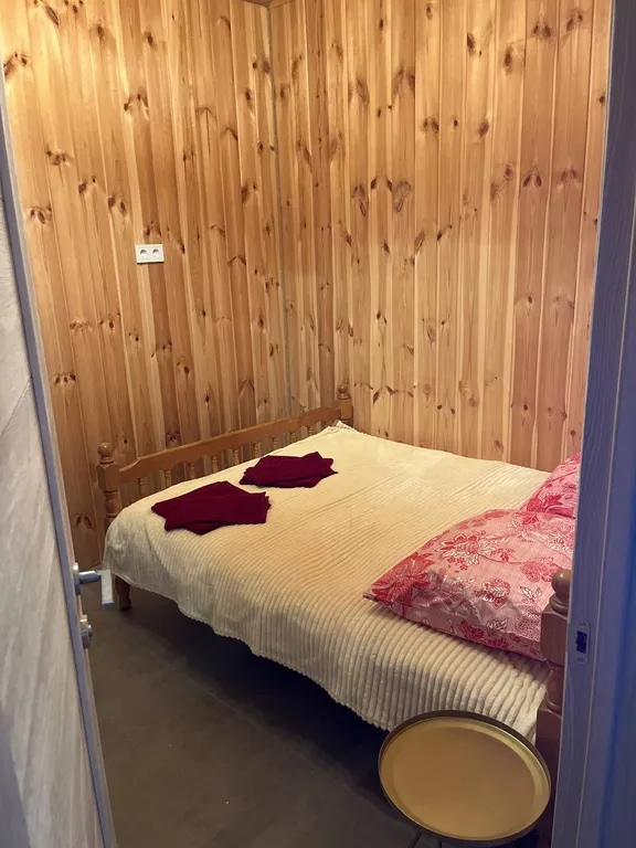 Домик у реки