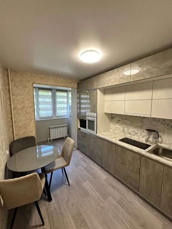 Квартира в центре Первой речки с видом на океанский проспект