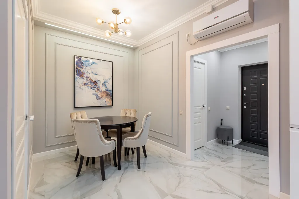 Апартамент с большой террасой и бассейнами на территории