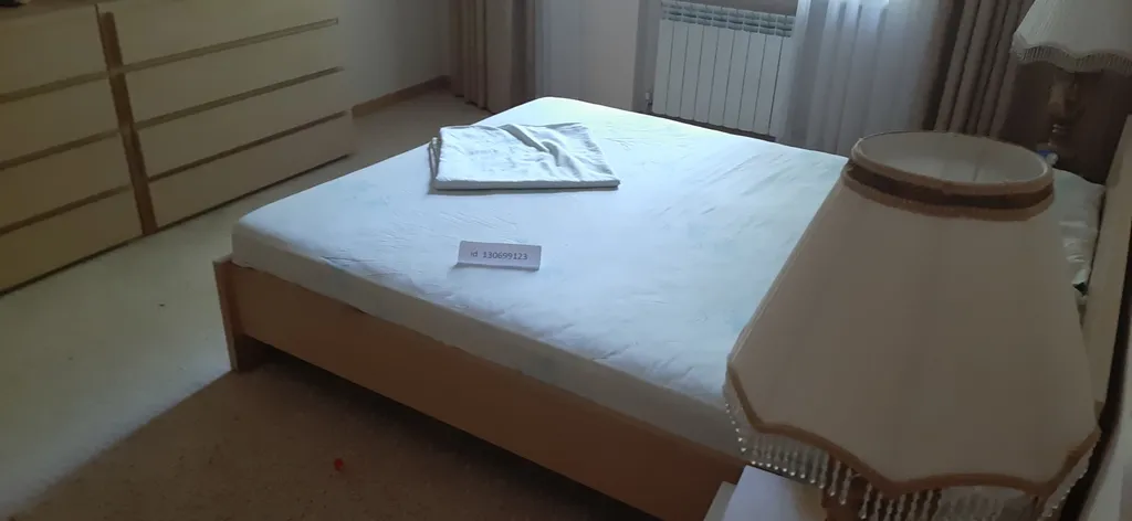 Дом с двором у моря