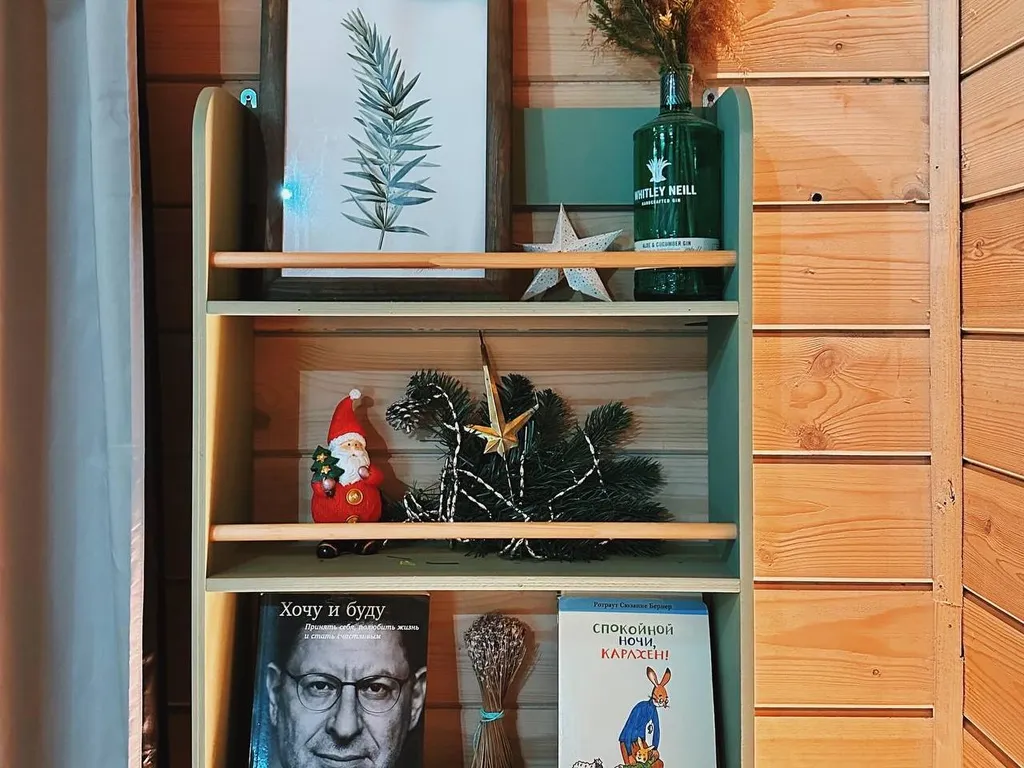 Большой дом с видом на озеро